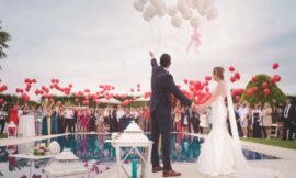 Bröllopsgäster: hur man väljer och bjuder in gäster till bröllopet